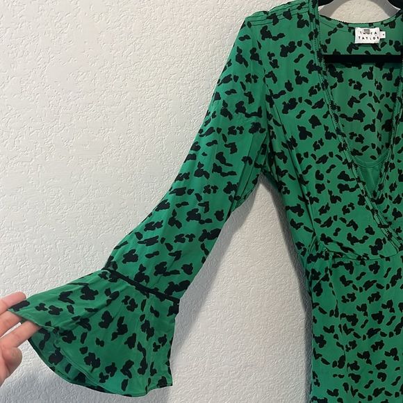 TANYA TAYLOR Nomi Wrap Dress Green Silk Print Ruffle Trim, Size 4 - Picture 3 of 15